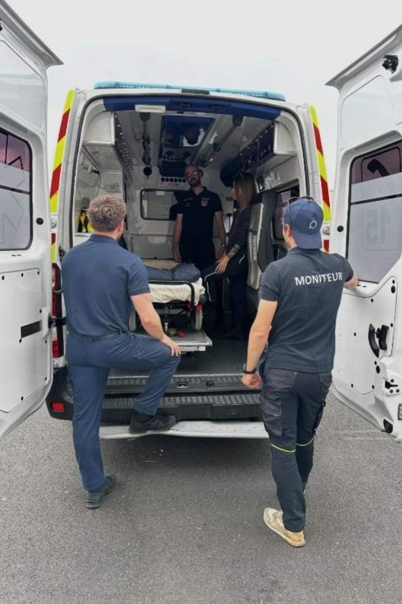 ambulancier durant une formation asppr samu module 1